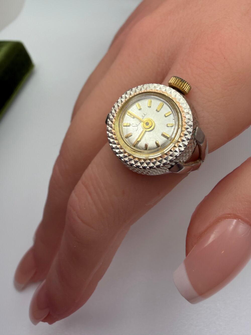 Adjustable Sheffield watch ring hands move, untested
